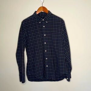 Club Monaco. Large slim fit. Plaid button up. 100% cotton. Great condition.